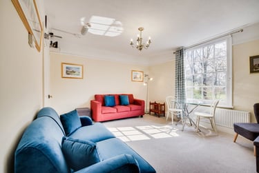 5 bed flat, Castle Street, Wincheap, Kent, CT12PY - Image 2