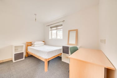 6 bed house, Kent Avenue, Christchurch, Kent, CT11RR - Image 12