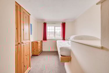 2 bed house, (Market) Shipman Avenue, Harbledown, Kent, CT28PE - Image 10