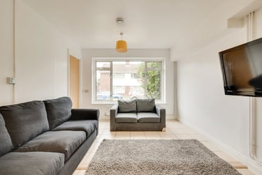 5 bed house, College Road, Christchurch, Canterbury, CT11QX - Image 1