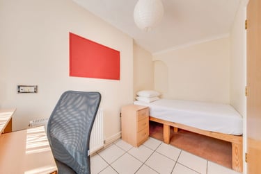 5 bed house, Crossways, Hales Place, Kent, CT27BS - Image 4