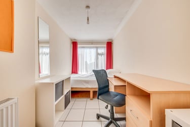 5 bed house, Crossways, Hales Place, Kent, CT27BS - Image 9