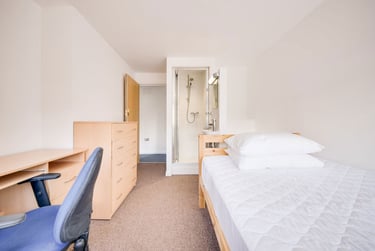 5 bed house, Tenterden Drive, Hales Place, Kent, CT27BN - Image 11