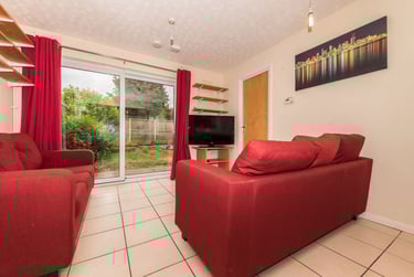 6 bed house, Tennyson Avenue, Christchurch, Kent, CT11ER - Image 2