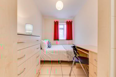 6 bed house, Kent Avenue, Christchurch, Kent, CT11RN - Image 5