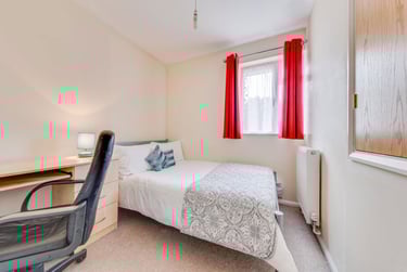 6 bed house, Kent Avenue, Christchurch, Kent, CT11RN - Image 3