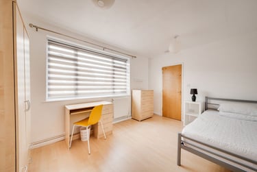 4 bed house, Somerset Road, Christchurch, Canterbury, CT11RH - Image 9