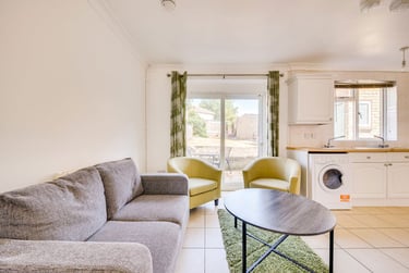 5 bed house, Warwick Road, Christchurch, Kent, CT11RQ - Image 1