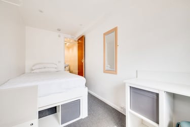 6 bed house, Godden Road, Hales Place, Kent, CT27BZ - Image 13