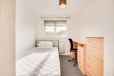 4 bed house, Tenterden Drive, Hales Place, Canterbury, CT27BN - Image 9