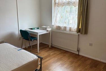 4 bed house, Downs Road, Hales Place, Kent, CT27TN - Image 2