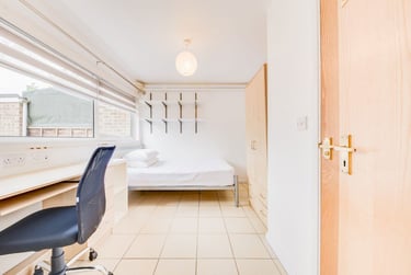 6 bed house, Somner Close, St Stephens, Kent, CT28LJ - Image 11