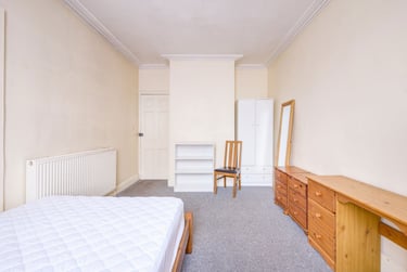 4 bed house, St Dunstans Street, St Stephens, Kent, CT28BS - Image 11