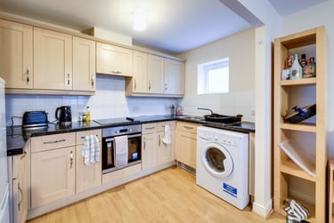 2 bed flat, Bingley Court, Wincheap, Kent, CT12SW - Image 8