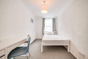 4 bed house, York Road, Wincheap, Kent, CT13TA - Image 13