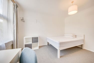 4 bed house, York Road, Wincheap, Kent, CT13TA - Image 12