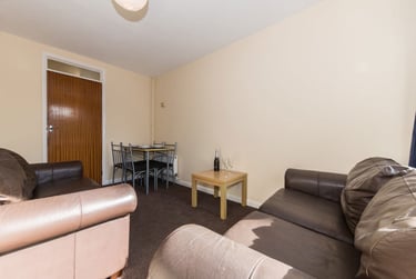 4 bed house, Kemsing Gardens, Hales Place, Kent, CT27RF - Image 6