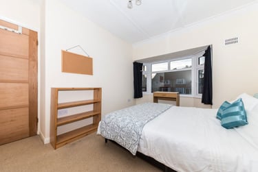 4 bed house, Hillside Avenue, Harbledown, Kent, CT28EZ - Image 1