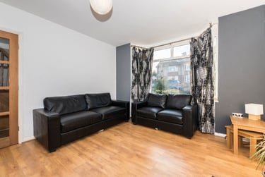 4 bed house, Hillside Avenue, Harbledown, Kent, CT28EZ - Image 2