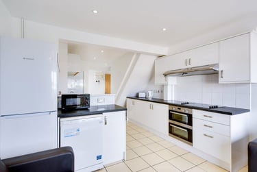 1 bed house, Downs Road, Hales Place, Kent, CT27TW - Image 3