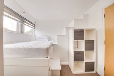 2 bed house, Downs Road, Hales Place, Kent, CT27TW - Image 2