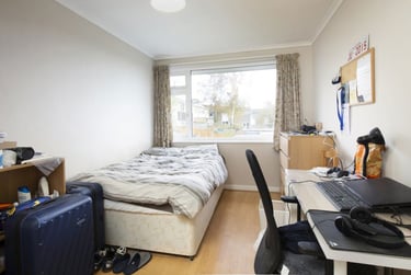 4 bed house, Sundridge Close -No Bills, Hales Place, Kent, CT27QW - Image 13