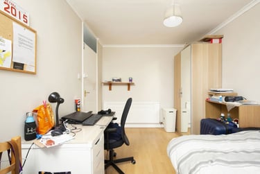 4 bed house, Sundridge Close -No Bills, Hales Place, Kent, CT27QW - Image 11