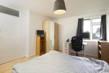 4 bed house, Sundridge Close -No Bills, Hales Place, Kent, CT27QW - Image 7