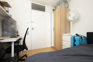 4 bed house, Sundridge Close -No Bills, Hales Place, Kent, CT27QW - Image 8