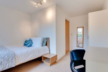 3 bed flat, Bingley Court, Wincheap, Kent, CT12SX - Image 5