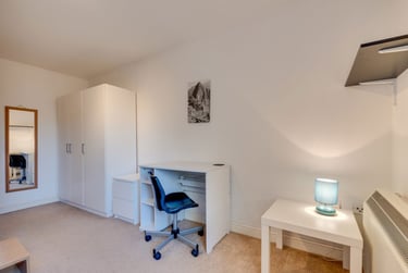 3 bed flat, Bingley Court, Wincheap, Kent, CT12SX - Image 10