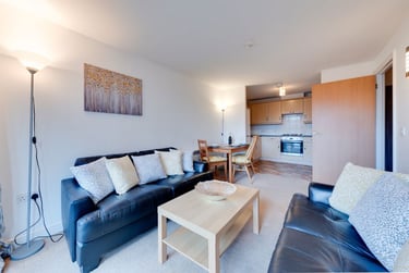 3 bed flat, Bingley Court, Wincheap, Kent, CT12SX - Image 3