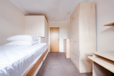 1 bed house, Warwick Road, Christchurch, Kent, CT11RQ - Image 2