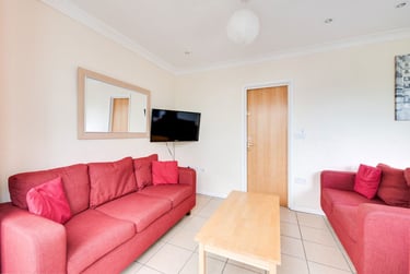 1 bed house, Warwick Road, Christchurch, Kent, CT11RQ - Image 4
