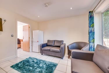 1 bed house, Crossways, Hales Place, Kent, CT27BS - Image 6