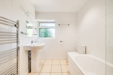 1 bed house, Crossways, Hales Place, Kent, CT27BS - Image 10