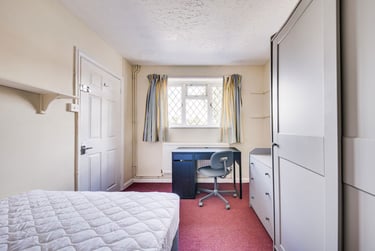 4 bed house, Vauxhall Avenue, Hales Place, Kent, CT11EU - Image 9