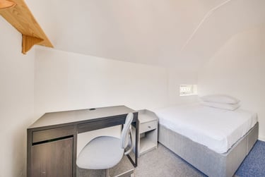 4 bed house, Vauxhall Avenue, Hales Place, Kent, CT11EU - Image 12
