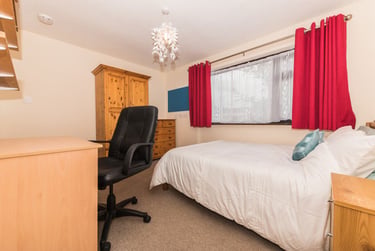 6 bed house, Suffolk Road, Christchurch, Kent, CT11SA - Image 3
