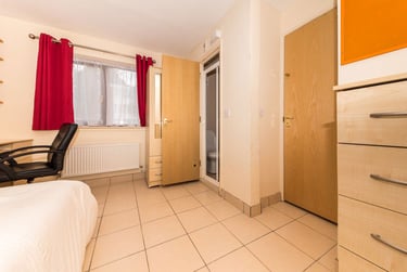 6 bed house, Suffolk Road, Christchurch, Kent, CT11SA - Image 13