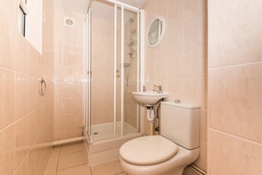 6 bed house, Suffolk Road, Christchurch, Kent, CT11SA - Image 10