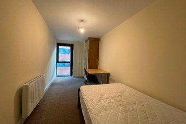 3 bed flat, 121 Fitzwilliam Street, Devonshire Green, Sheffield, S14JP - Image 8