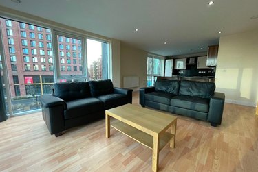 6 bed flat, 112 Ecclesall Road, Sharrow, Sheffield, S118JB - Image 1