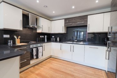 3 bed flat, Ecco, Highfield, Sheffield, S118BP - Image 2