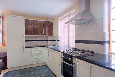 4 bed flat, Lion Works, Devonshire Green, Sheffield, S14RE - Image 4