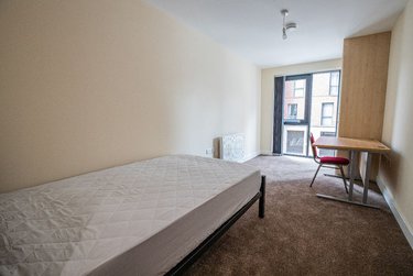 3 bed flat, Ecco, Highfield, Sheffield, S118BP - Image 11