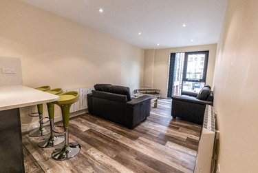 3 bed flat, Ecco, Highfield, Sheffield, S118BP - Image 2