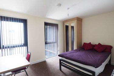 3 bed flat, 121 Fitzwilliam Street, Devonshire Green, Sheffield, S14JP - Image 8