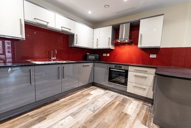 3 bed flat, Ecco, Highfield, Sheffield, S118BP - Image 1