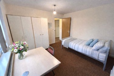 4 bed house, Broomspring Close, Devonshire Green, Sheffield, S37XA - Image 9